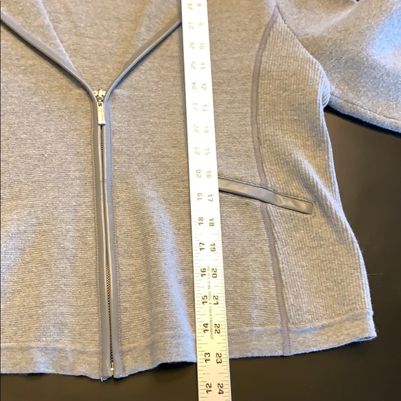 Knit jacket - Picture 9 of 12